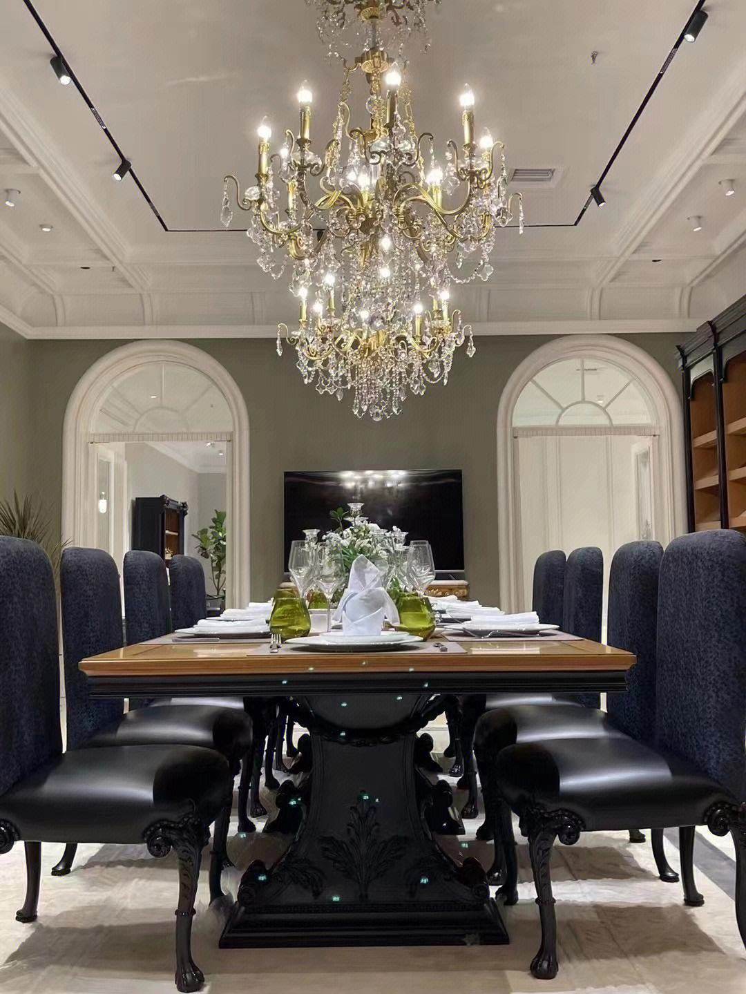 ANOSLU GROUP LIMITED